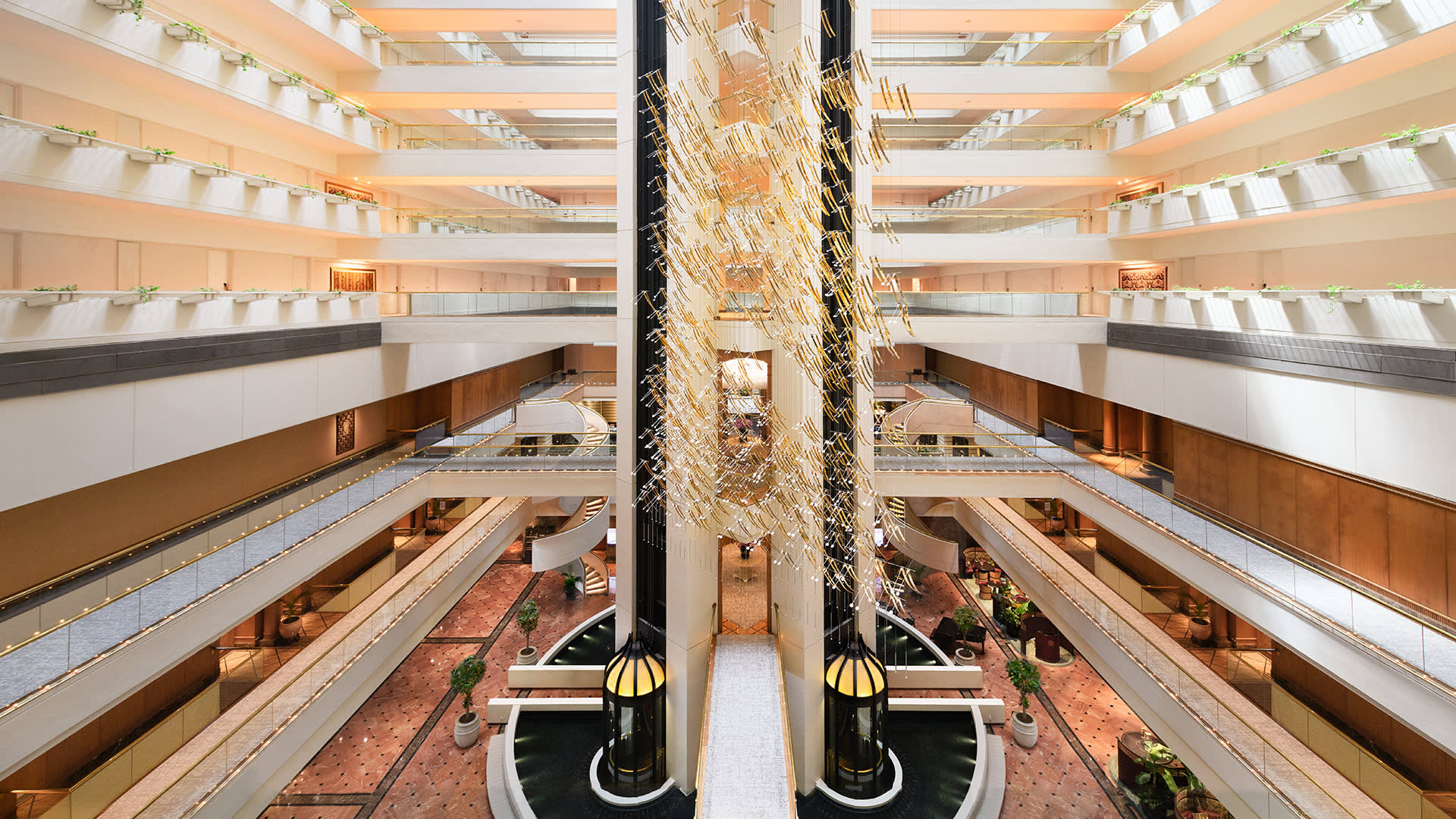 Orchard hotel deals
